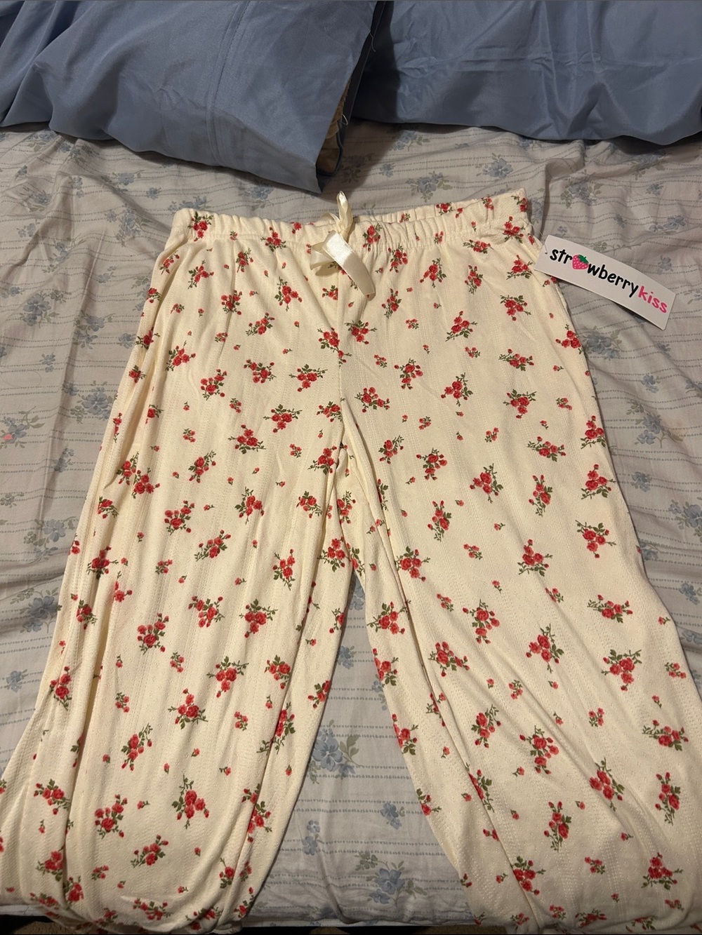 Cream Floral Lounge Pants - Red Rose Print